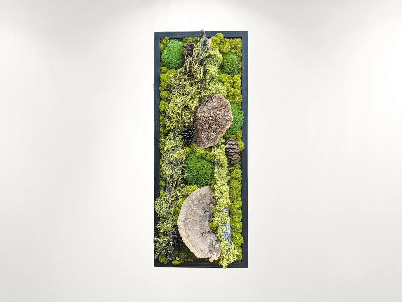 Natural Moss Arrangement